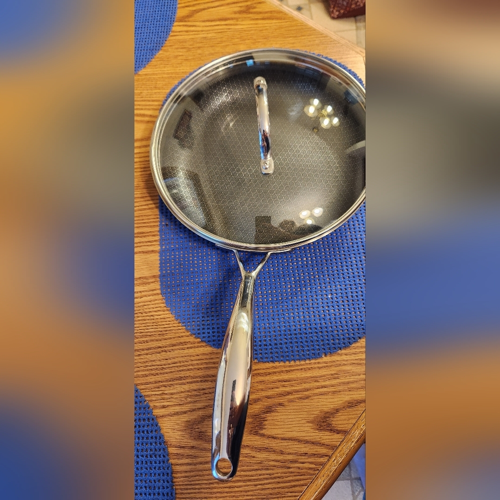 Pampered Chef 10 Inch Stainless Steel Saucepan with Lid